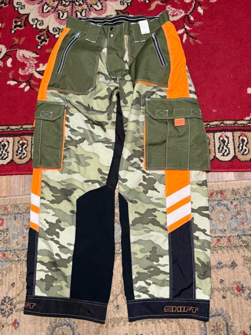 Fox shift cargo sample green orange camo baggy polyester pants